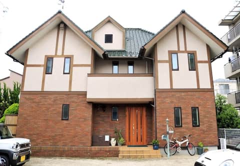 2 floor house close to Disney - 4 Bedrooms & Wifi