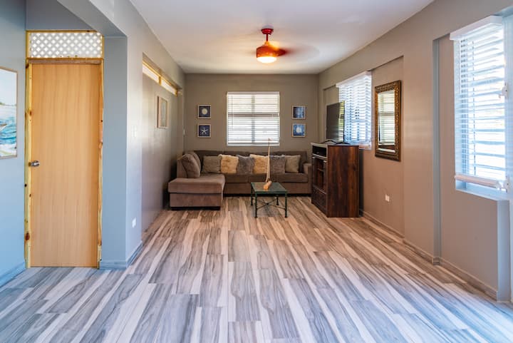 Gmar Apt B  2-bedroom 1 Bath,ac, Pool/solar Panels - Guanica