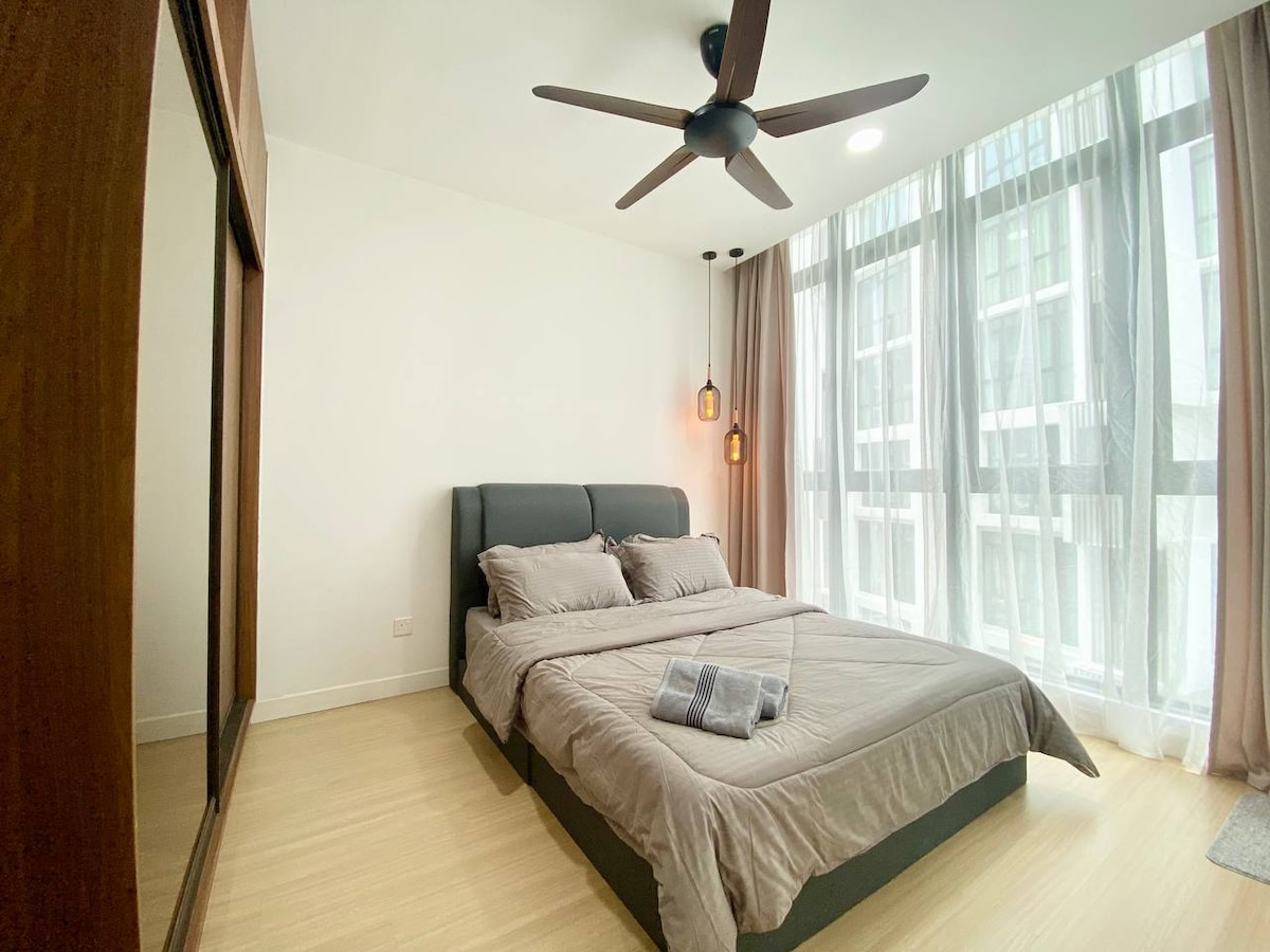 Udoban bračni krevet s pogledom na H2O Residence