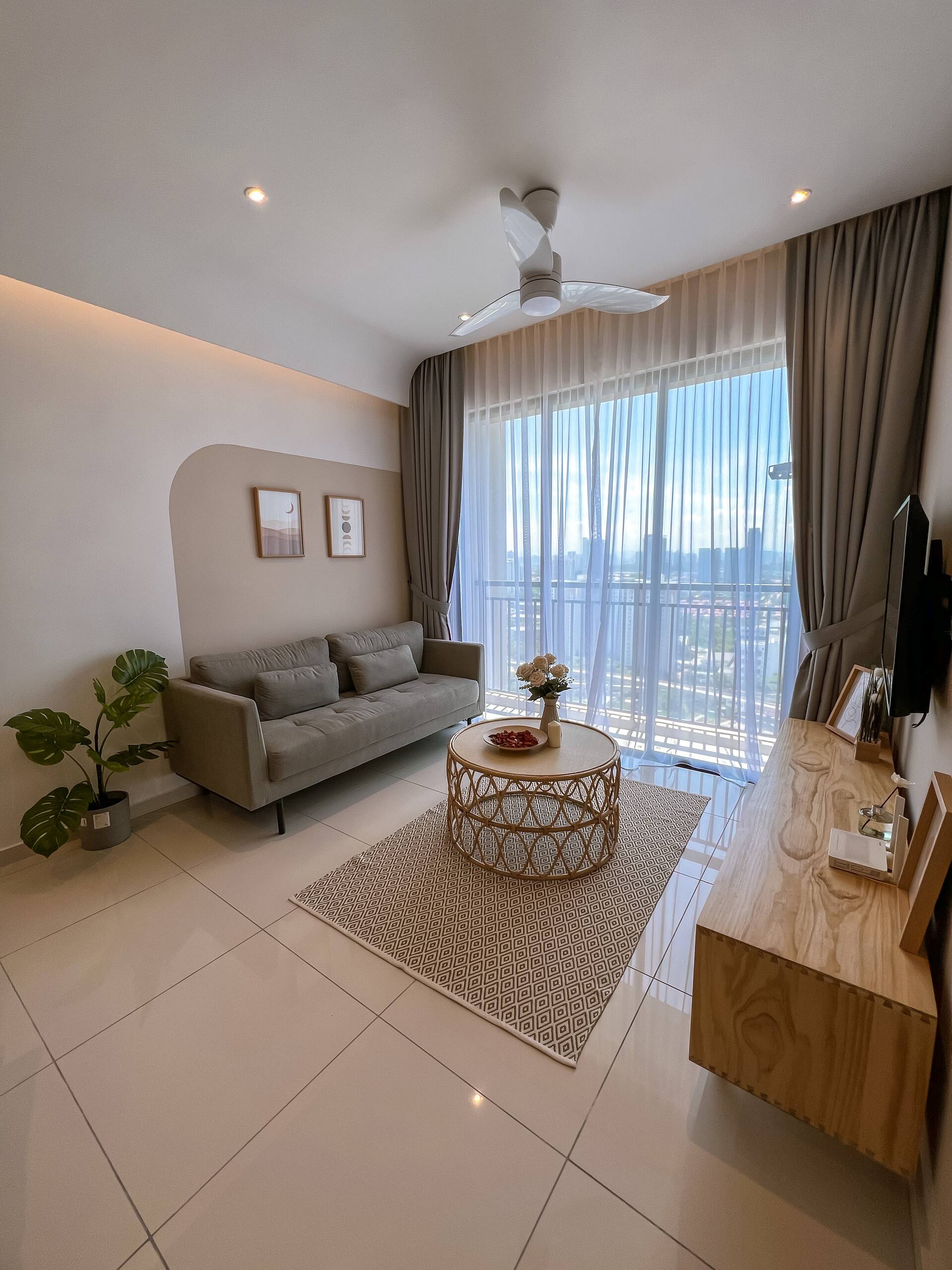 BRT SouthQuay | MUJI Warm 3 BR | IconiqueA26