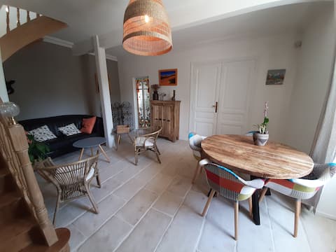 Family set with pool and kitchenette