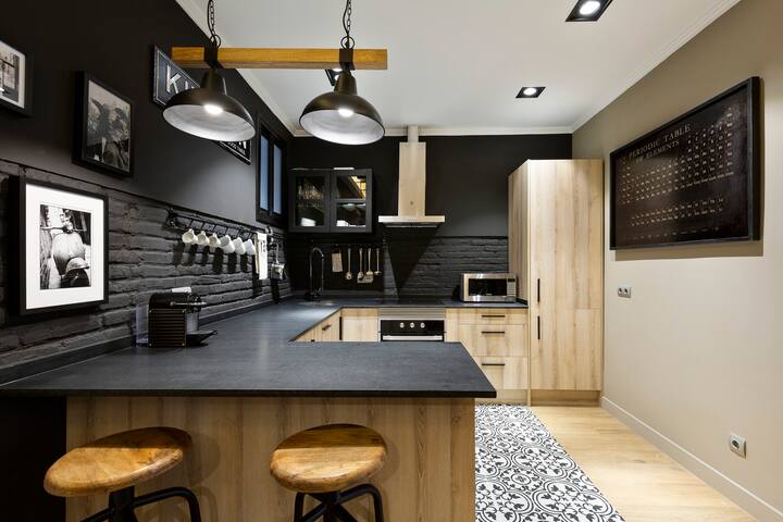 Eixample Escape 3BR Apartment near Sagrada Família gallery image 5