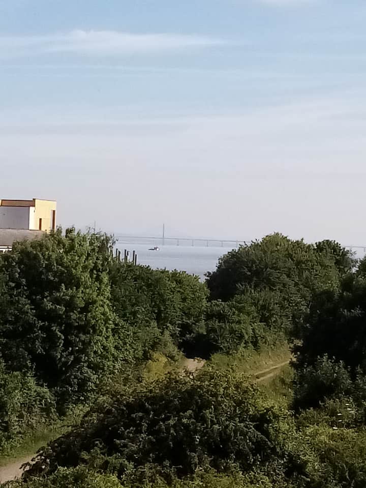 Attractive One Bedroom Apartment In Portishead - Clevedon