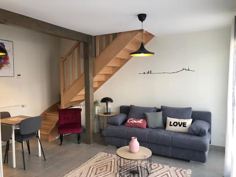 Popular Airbnb listing: Beautiful duplex T2 with terrace & parking in Saint Priest