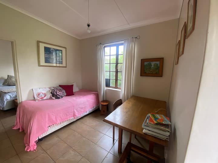 Quaint Garden Cottage - Pietermaritzburg