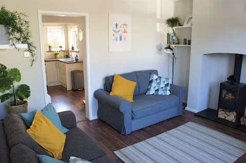 *NEW* A Modern Central & Cosy 3 Bed Terrace