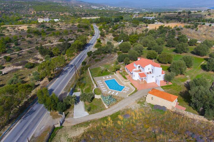 Villa Krokali in Lindos with swimming pool gallery image 5