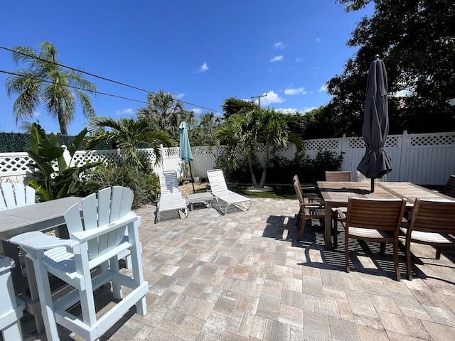 Pompano Beach w/private heated pool,tropical oasis gallery image 2