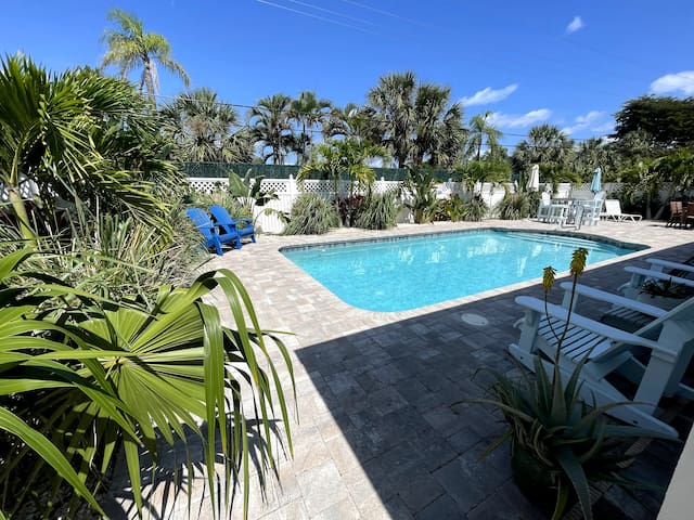 Pompano Beach w/private heated pool,tropical oasis gallery image 4
