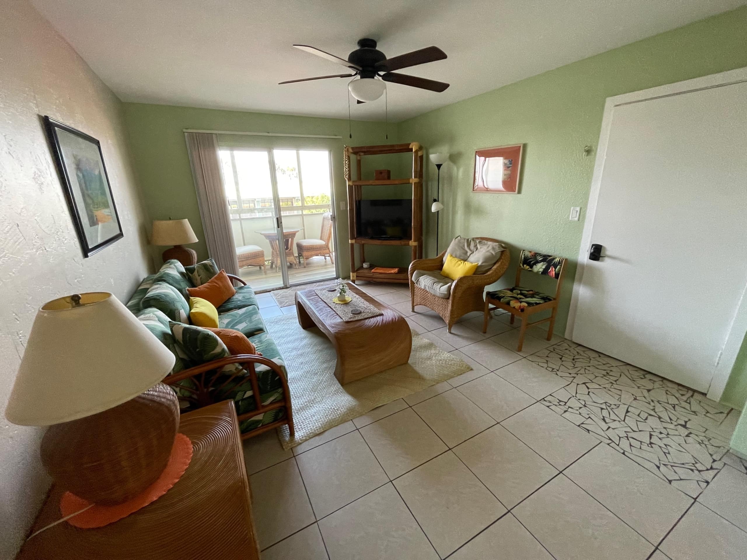 Condo in Kailua-Kona · ★4.88 · 1 bedroom · 1 bed · 1 bath - Image 2