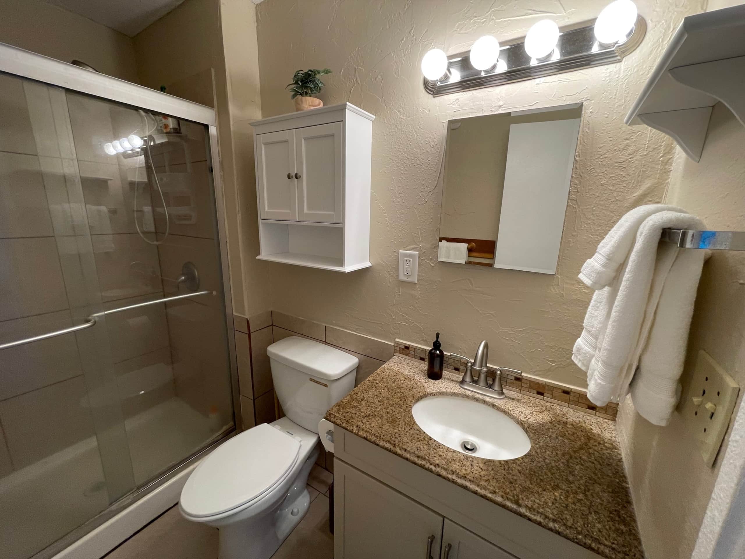Condo in Kailua-Kona · ★4.88 · 1 bedroom · 1 bed · 1 bath - Image 14