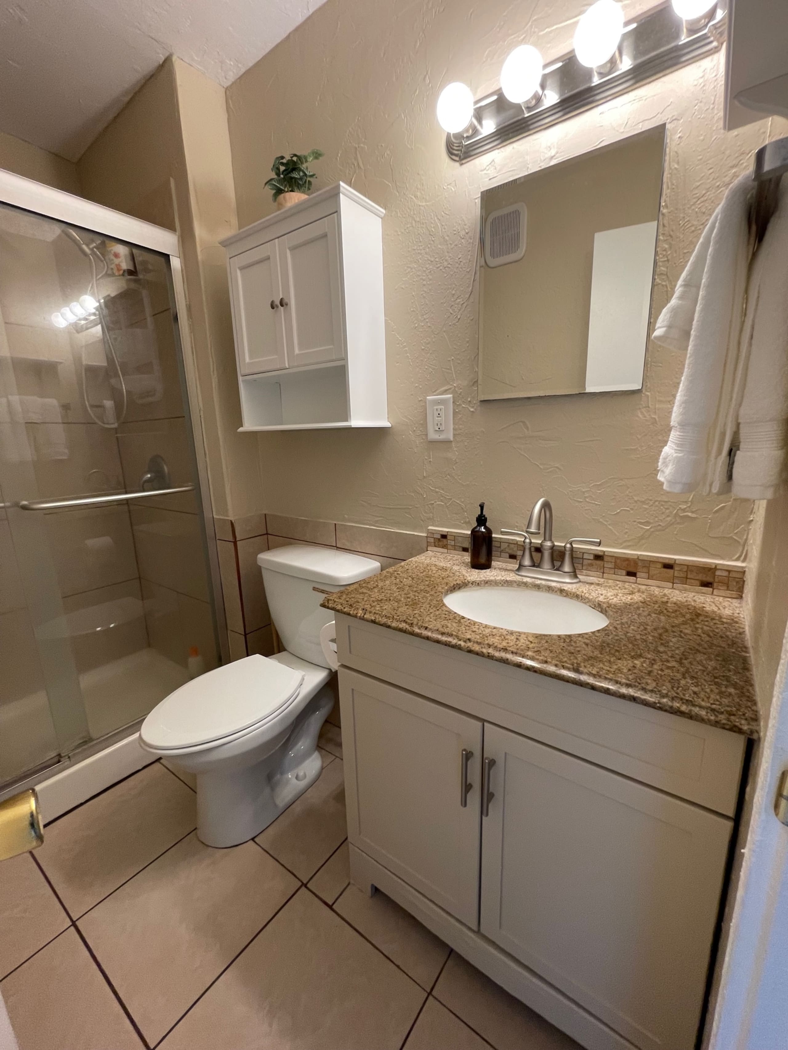 Condo in Kailua-Kona · ★4.88 · 1 bedroom · 1 bed · 1 bath - Image 38