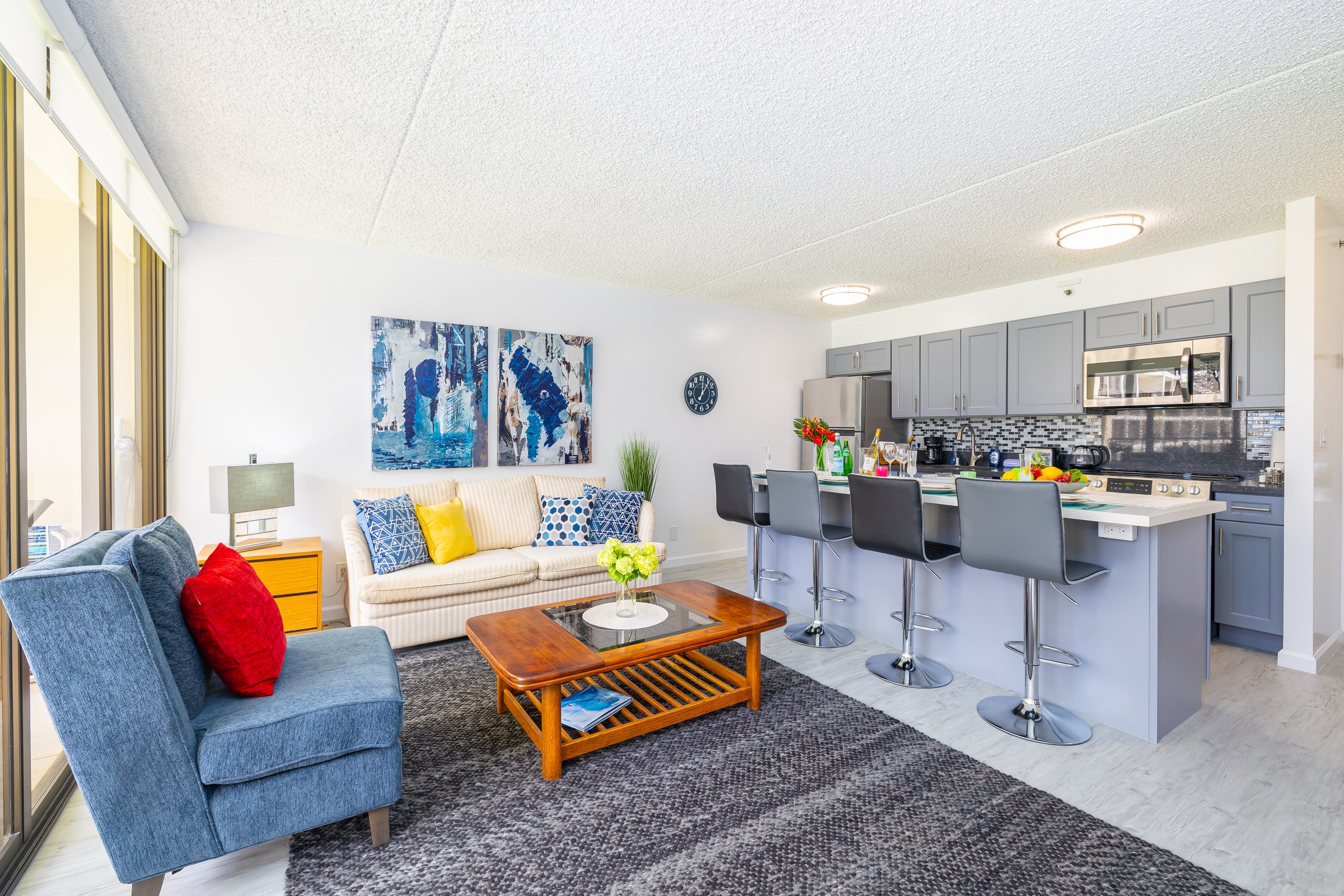 Condo in Honolulu · ★4.83 · 1 bedroom · 2 beds · 1 private bath - Image 2