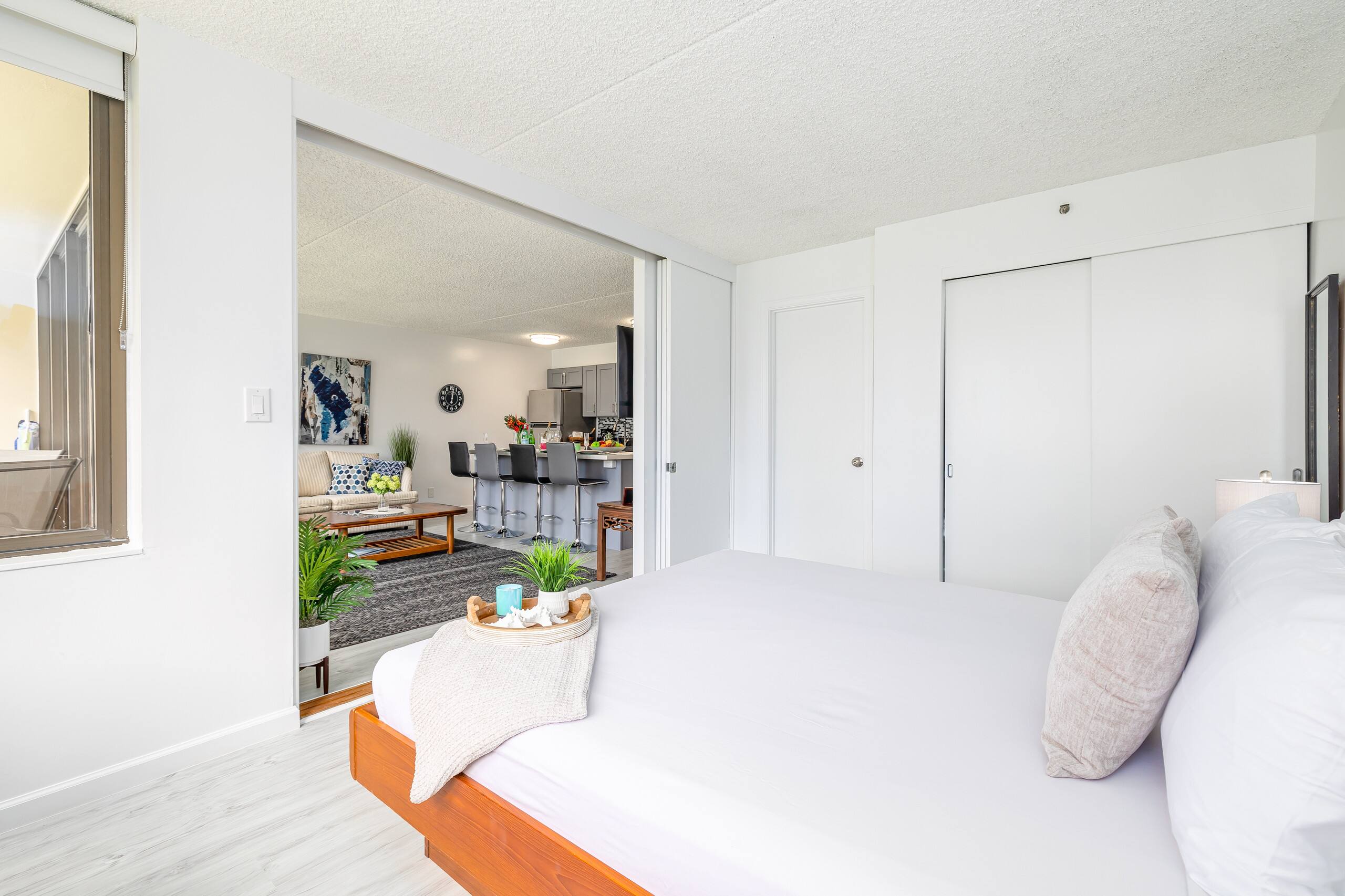 Condo in Honolulu · ★4.83 · 1 bedroom · 2 beds · 1 private bath - Image 16