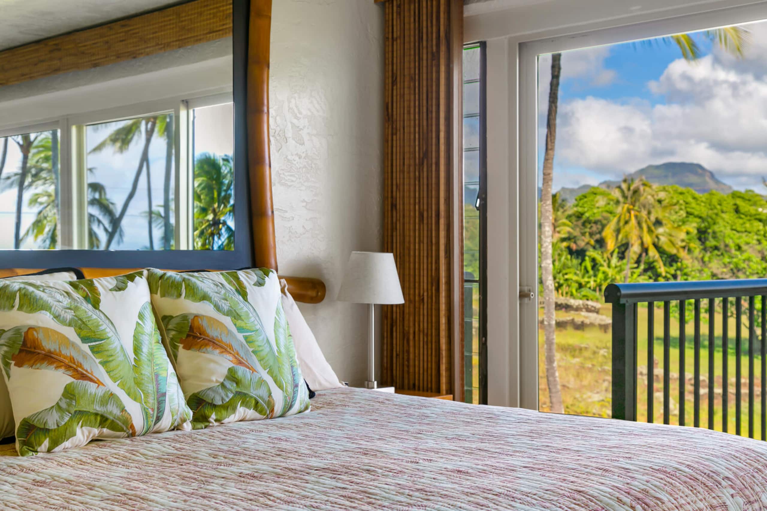 Killer Ocean View with Comfort and Style - Photo 13