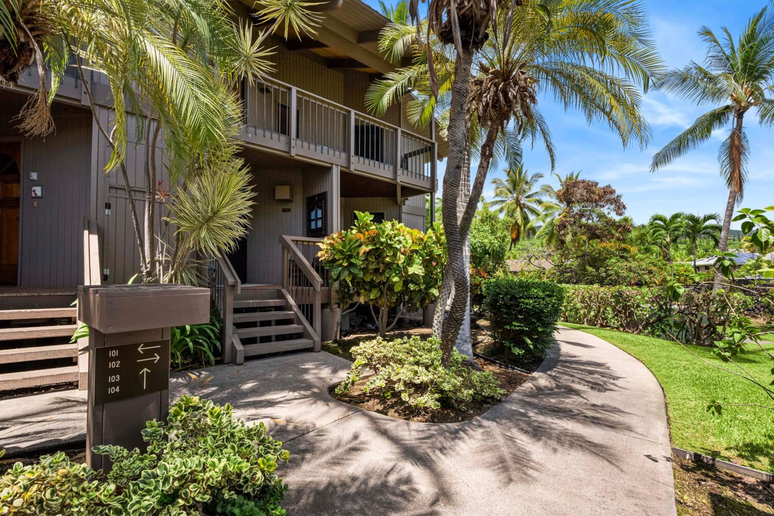 Condo in Kailua-Kona · ★4.95 · 2 bedrooms · 4 beds · 2 baths - Image 47