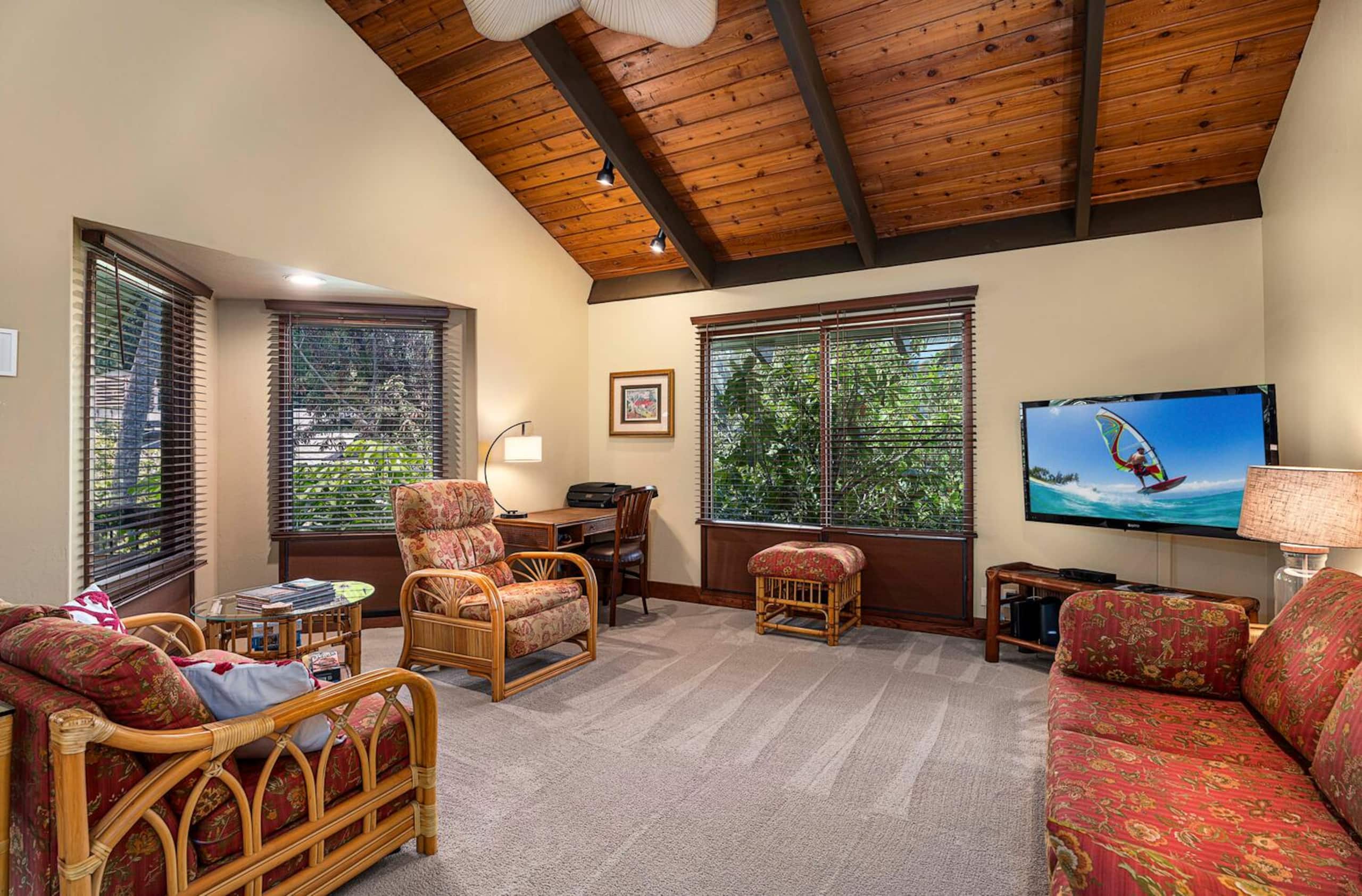 Condo in Kailua-Kona · ★4.95 · 2 bedrooms · 4 beds · 2 baths - Image 4