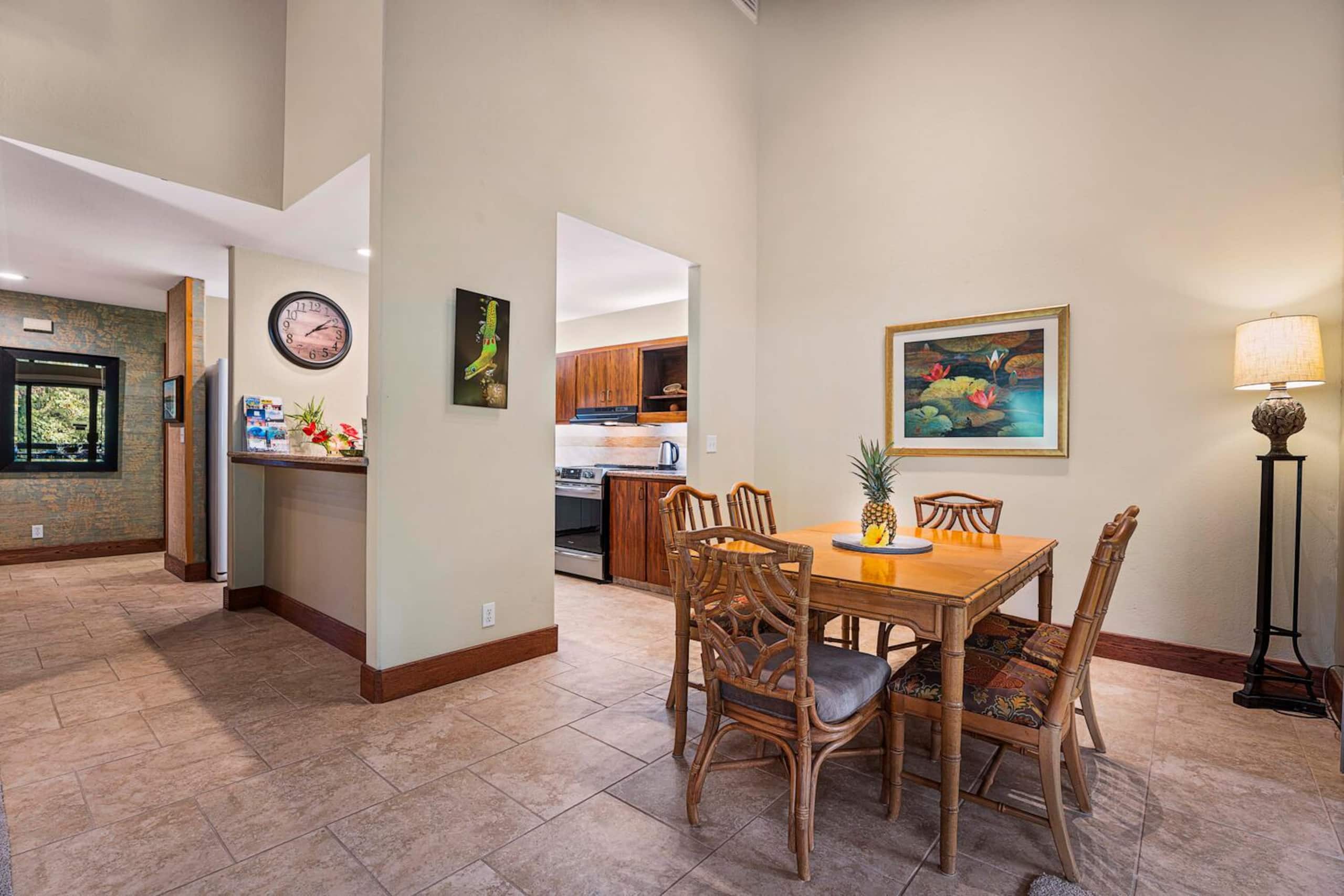 Condo in Kailua-Kona · ★4.95 · 2 bedrooms · 4 beds · 2 baths - Image 13
