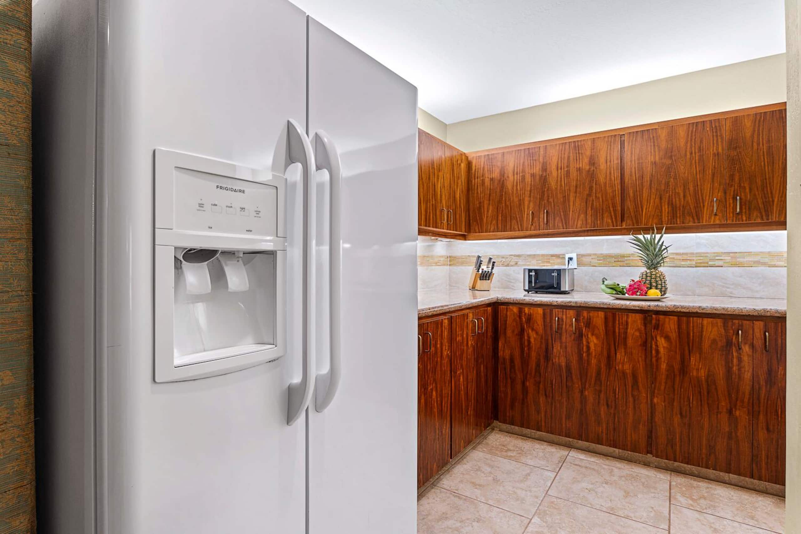 Condo in Kailua-Kona · ★4.95 · 2 bedrooms · 4 beds · 2 baths - Image 10