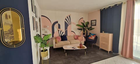 Art Deco, 15 km from Paris, balcony, quiet, bright