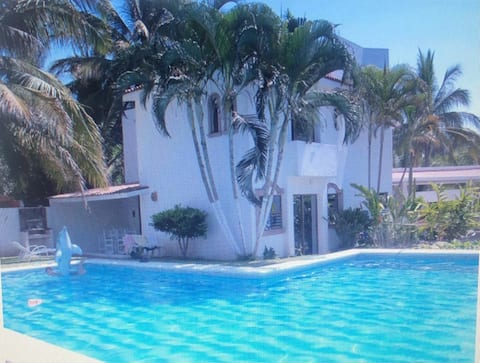 Vacation home on the beach paradise