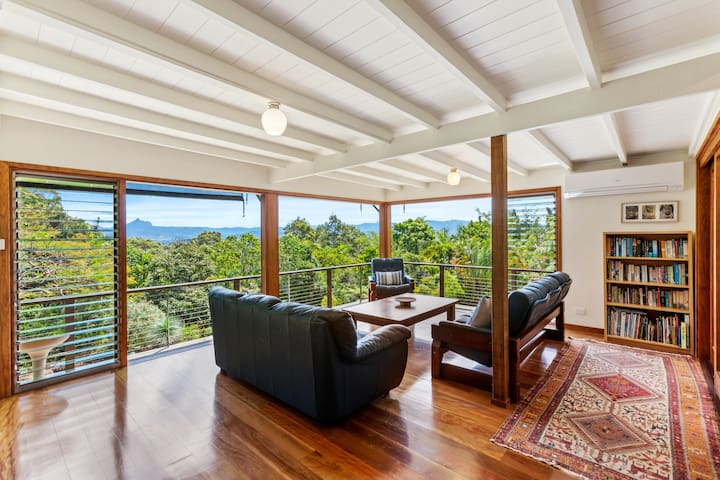 Family Friendly Home on Farrants Hill