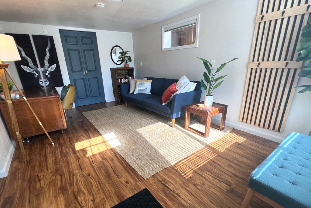 Cute West Seattle suite with remote working space