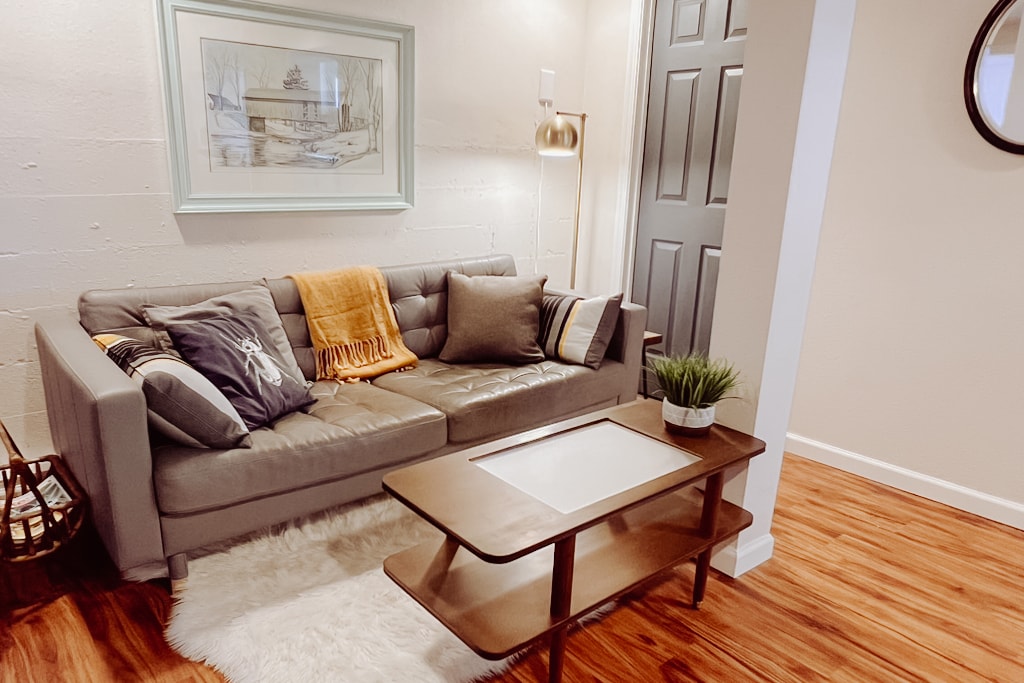 Cute West Seattle suite with remote working space