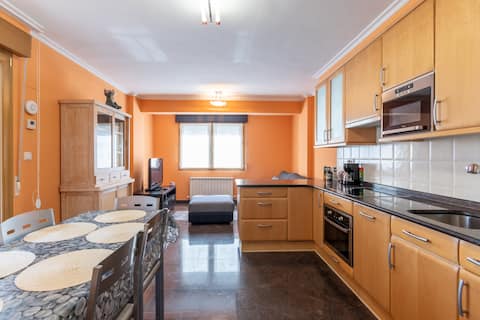 Comfortable apartment in charming Lekeitio