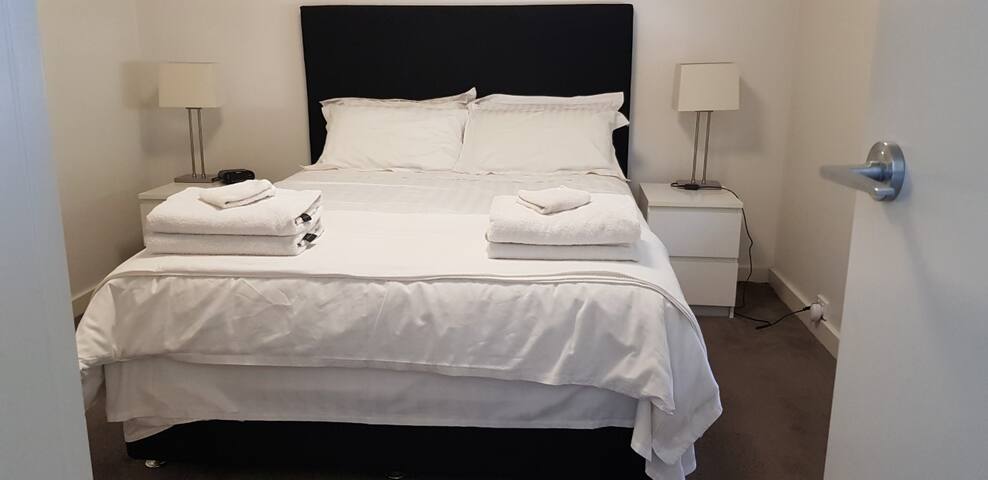 .Rockmans Apartments South Yarra.