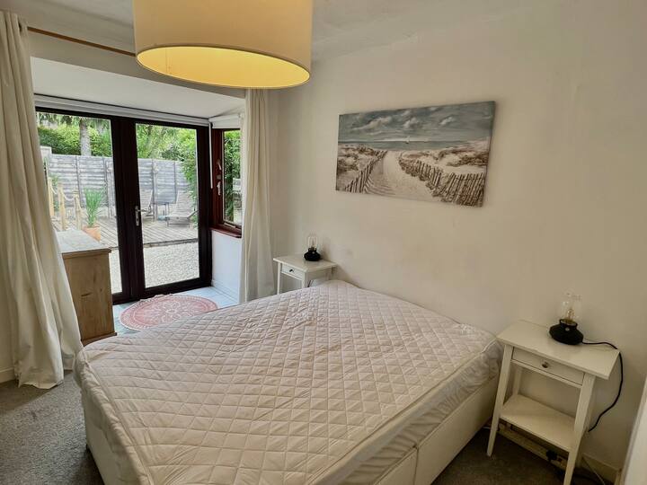 ห้องนอนสองห้อง 