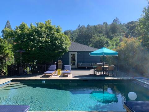 Sun Fun San Anselmo Pool Bungalow 4 beds sleeps 8