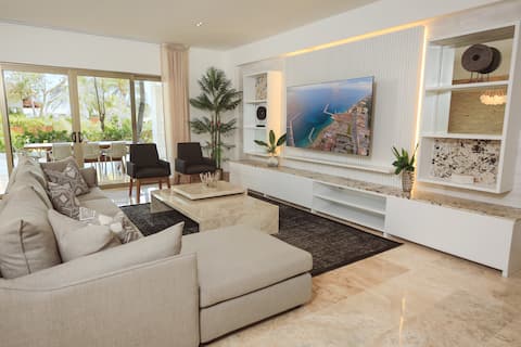 Ocean Front 3 Bdr Apt Beyond Luxury and comfort