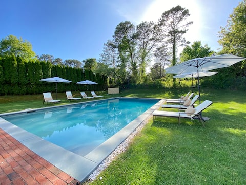Top Airbnb: 5BR, Luxury Home, Close to Beach,Town, PerfectYard in Shinnecock Hills