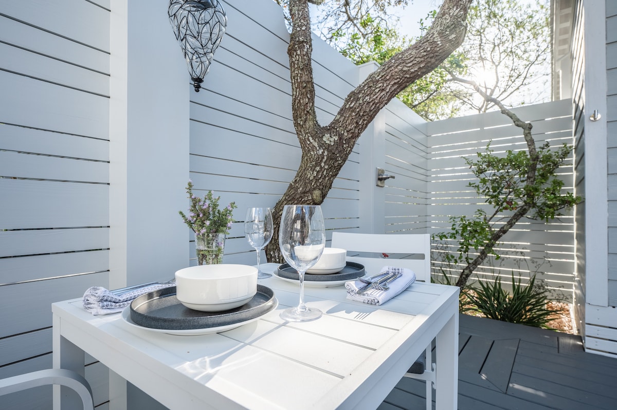 Private dining for two at Juan Love in Santa Rosa Beach