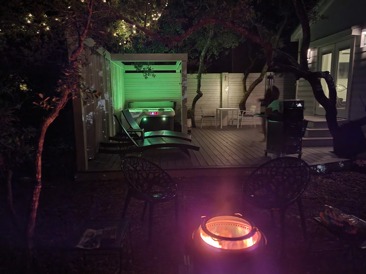 A romantic evening under the stars at Juan Love in Santa Rosa Beach