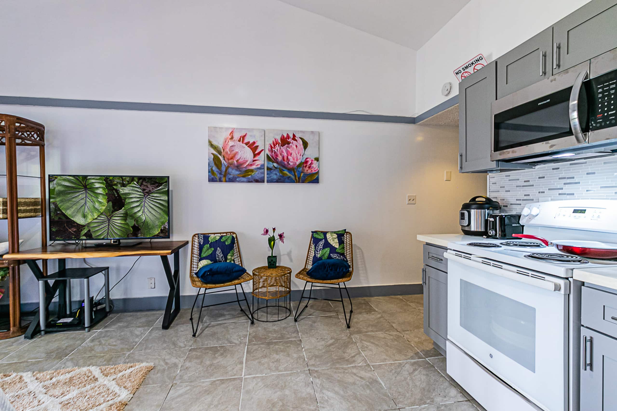 Condo in Hilo · ★4.58 · 1 bedroom · 1 bed · 1 bath - Image 5