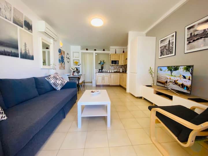 Beautiful Apartment With Pool And Sea Views - Puerto del Carmen