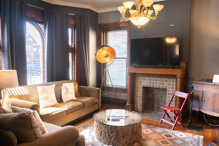 Historic home in Olde Towne East-sleeps 12 gallery image 2