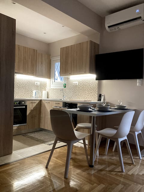 Bijou Kalamakiou (Athens Riviera) one bedroom apt