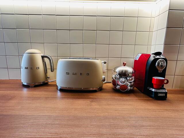 Charming stay in Roma – Luxury Holiday apartment gallery image 3