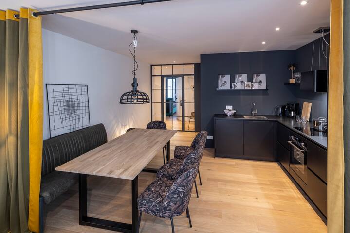 Luxury industrial apartment – new / Neuhausen gallery image 3
