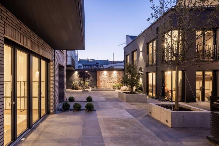 Luxury industrial apartment – new / Neuhausen gallery image 5