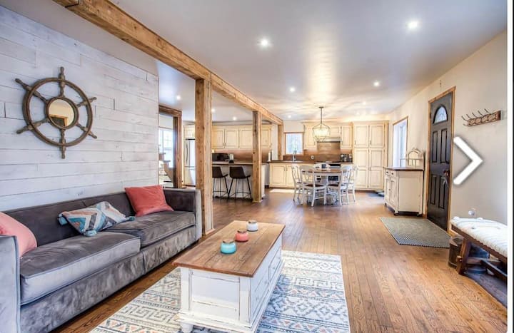 Chalet Cozy Au Coeur Du Boisé - ミラベル
