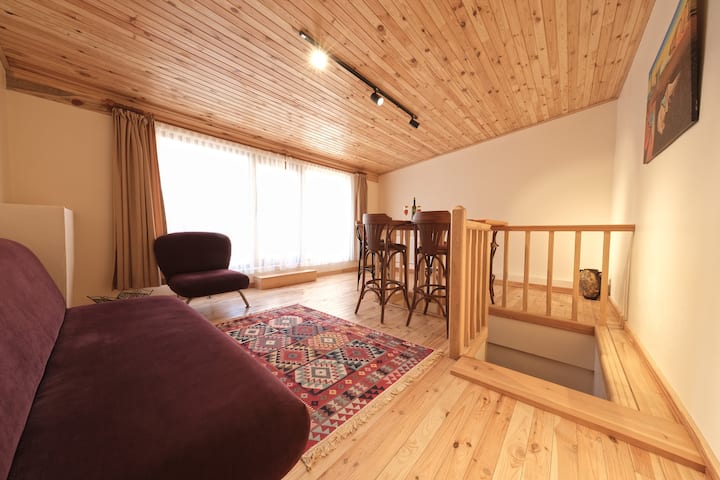 ★ 4 Bedroom Triplex Character House With Terrace ★ - Istanbul