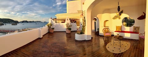 Villa with wonderfull view on Ponza Harbour