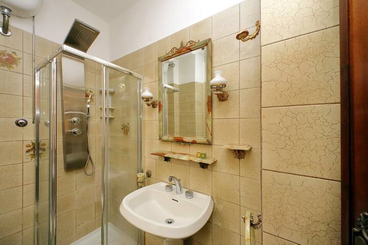 AmaDora Luxury Domus gallery image 5