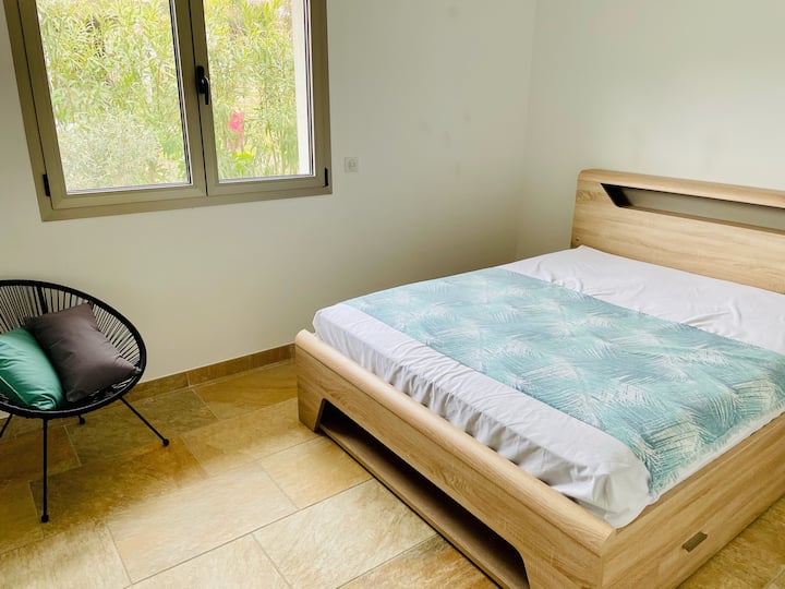 Klimatizirana soba, 160 kreveta, TV