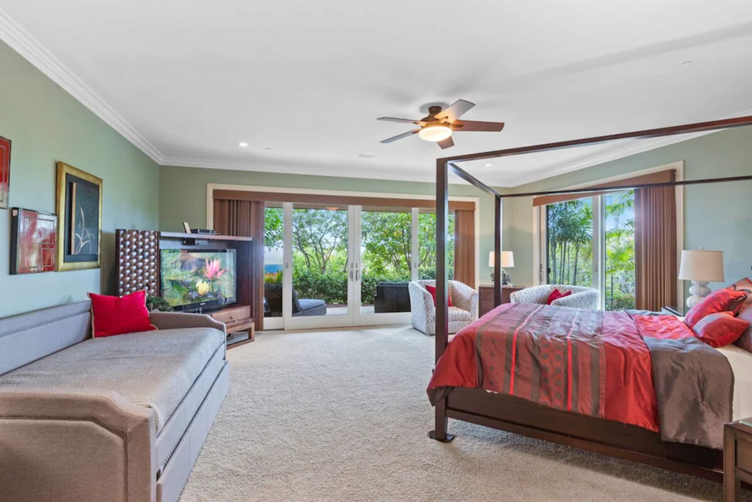 Condo in Kihei · ★4.94 · 3 bedrooms · 6 beds · 3.5 private baths - Image 19