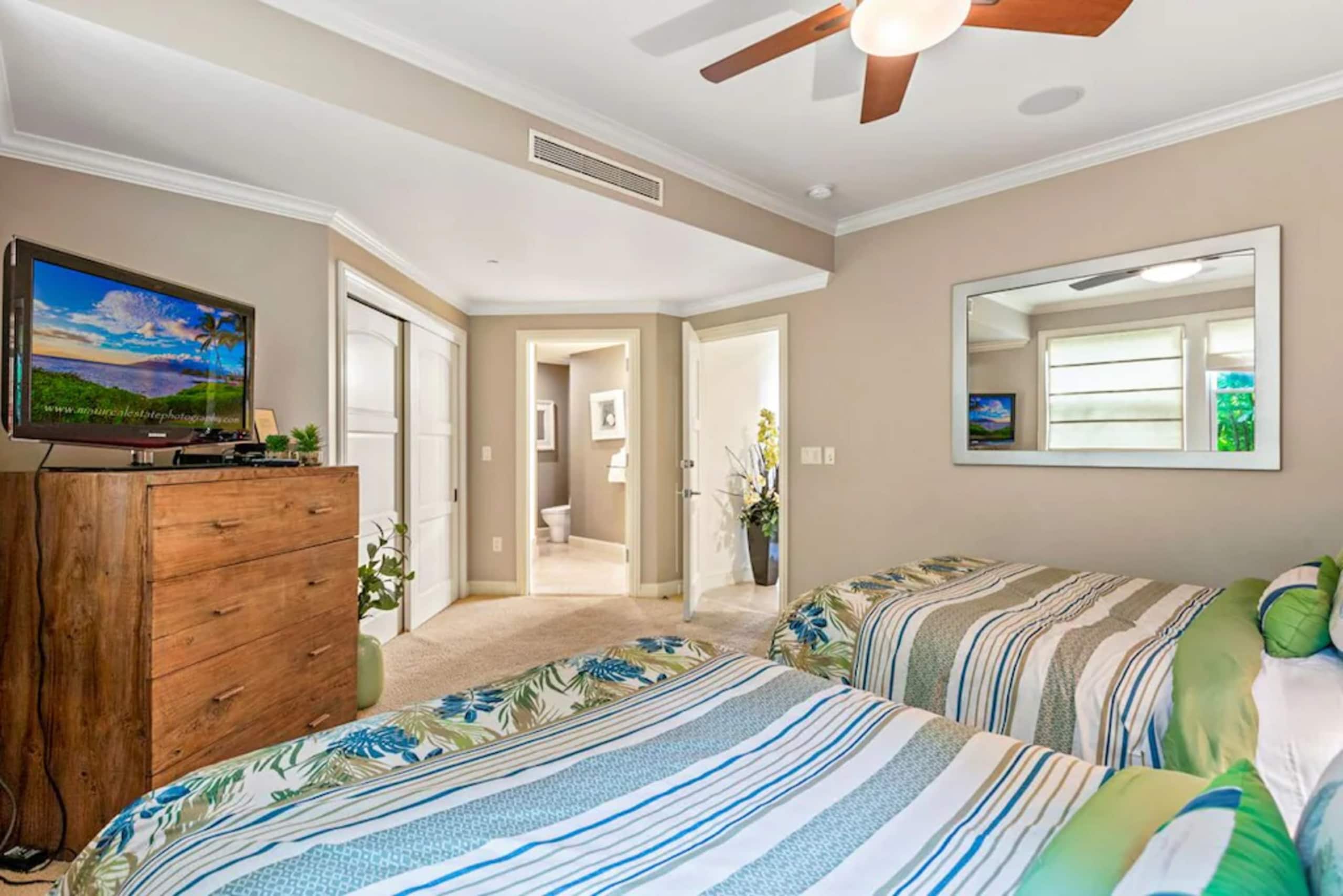 Condo in Kihei · ★4.94 · 3 bedrooms · 6 beds · 3.5 private baths - Image 29